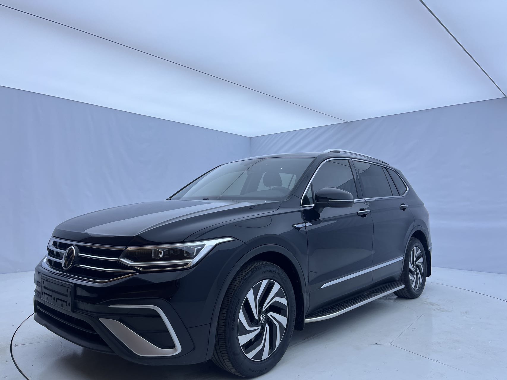 Volkswagen Tiguan L 2023 280TSI Автомат 2WD Ограниченная версия