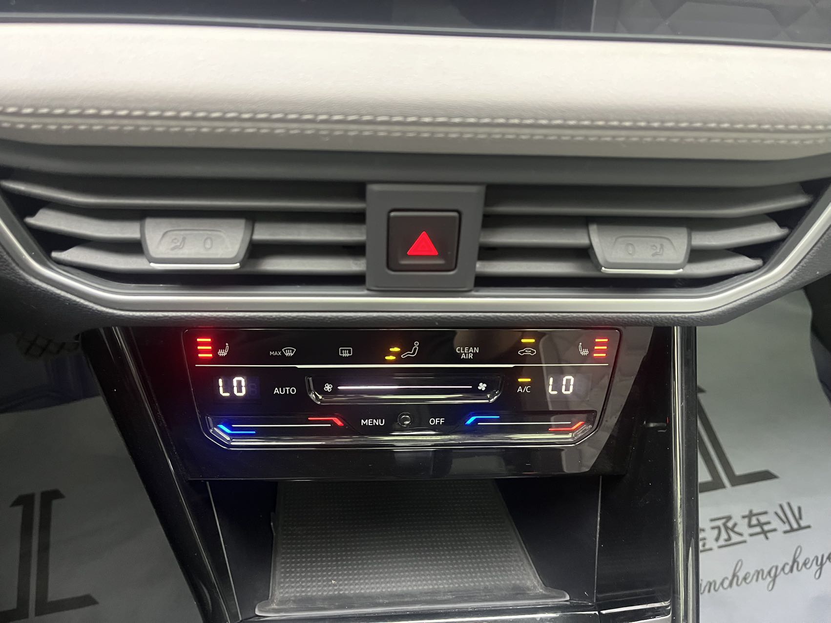 Volkswagen Tayron 2023 года, версия 280TSI, передний привод, роскошная Plus расширенная версия