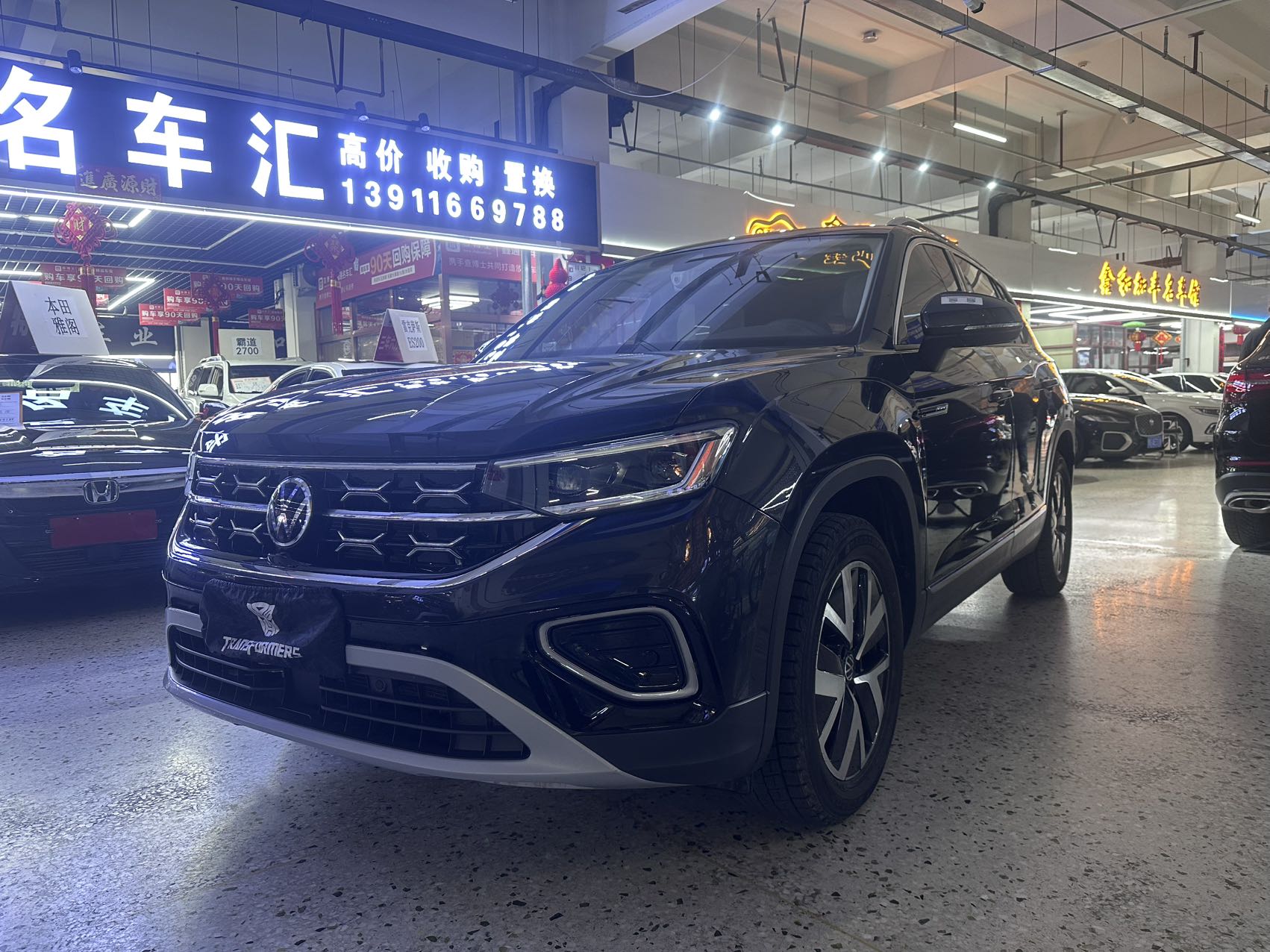 Volkswagen Tayron 2023 280TSI Luxury Plus 2WD продвинутая версия