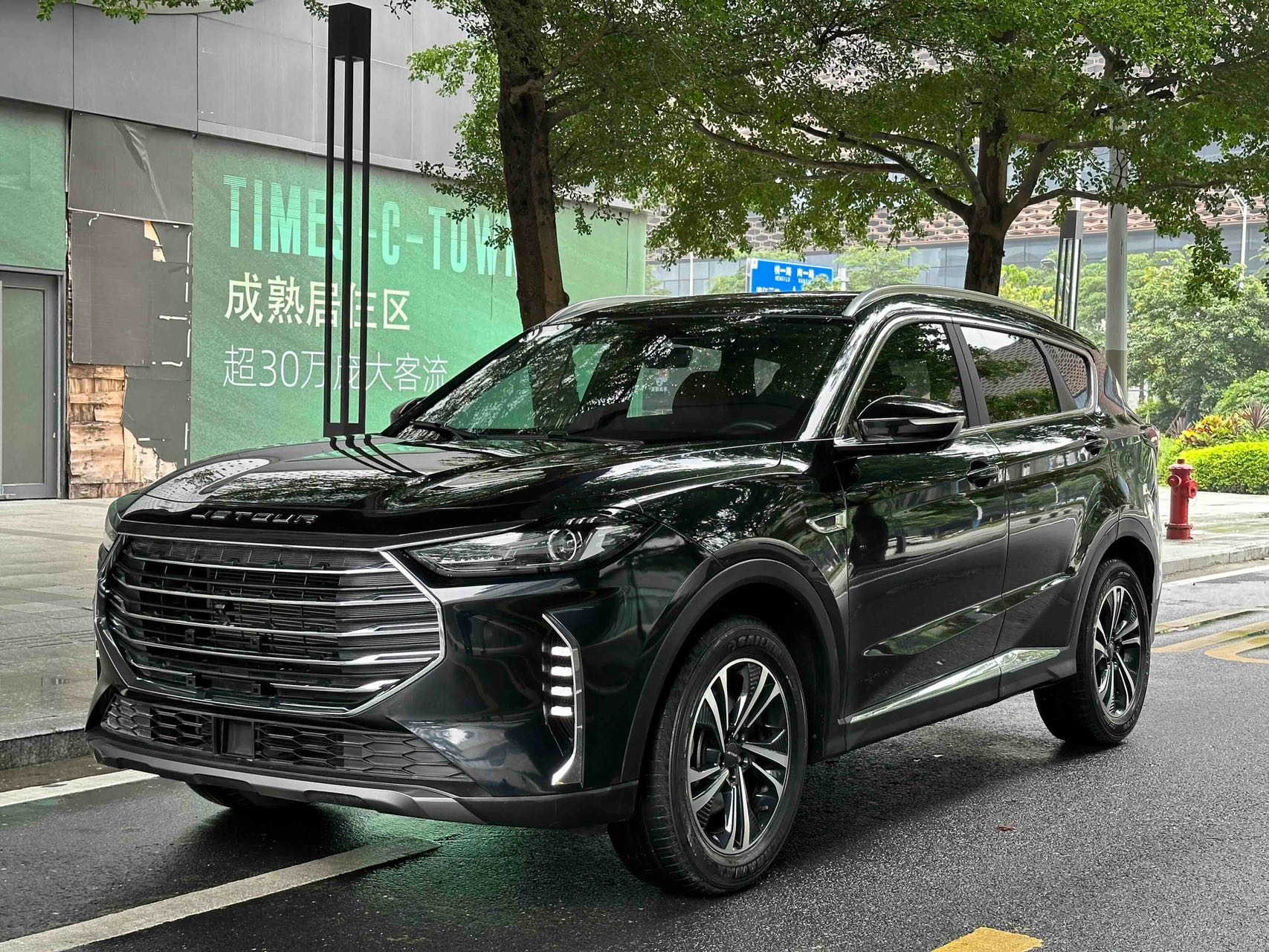 Jetour X70 PLUS 2021 1.5T DCT горная версия 7 мест