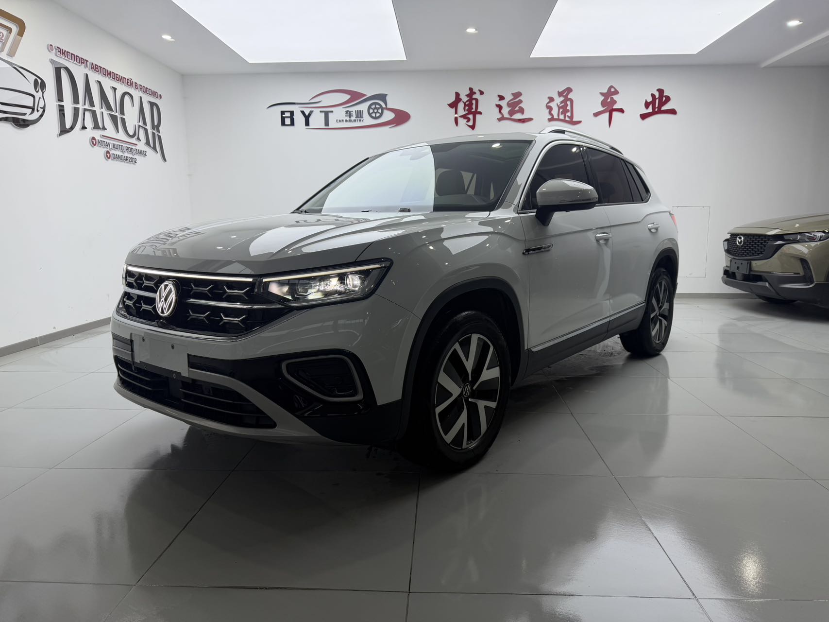Модель 2023 года Tangyue 280TSL, передний привод, версия Luxury Plus Advanced