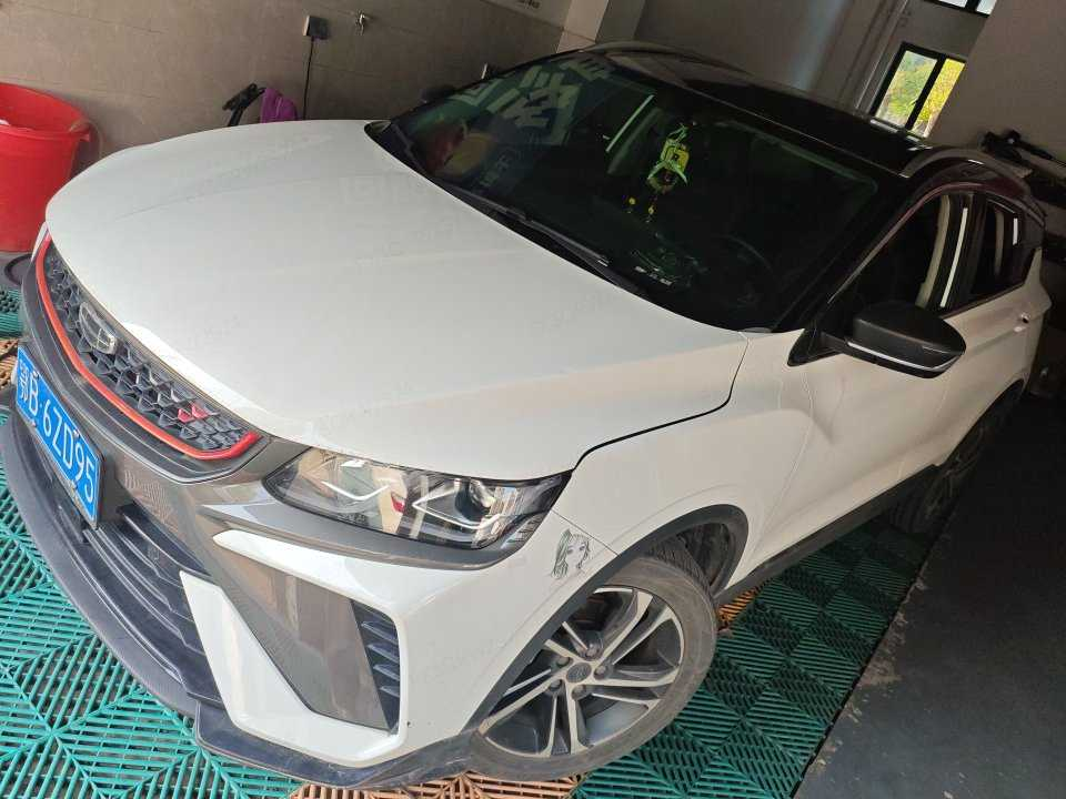 Автомобиль Geely, модель Binyue, 2021 года выпуска, версия 1.4T DCT, Diamond Edition.