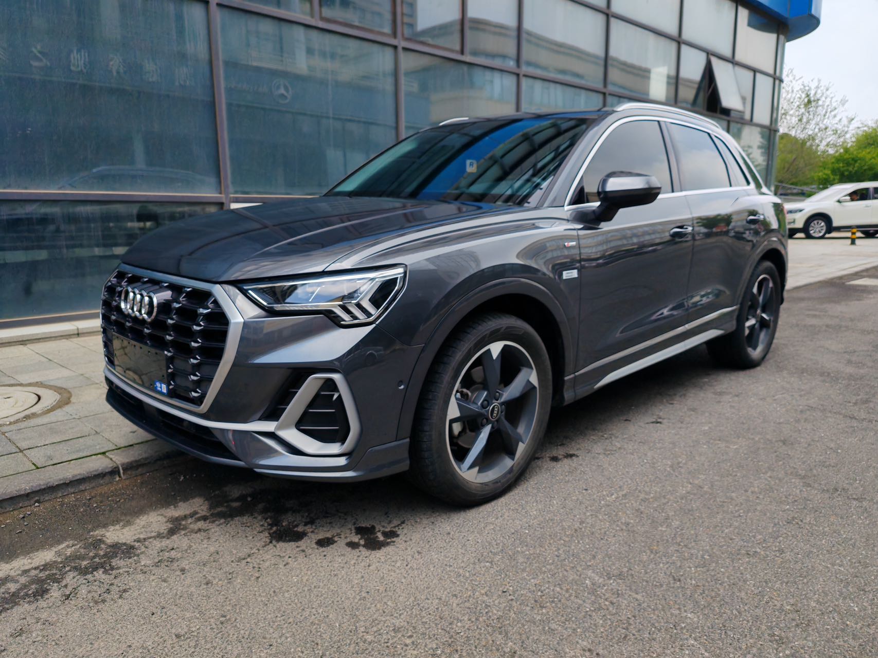 Audi Q3 2022 года выпуска, стиль «Динамик»
