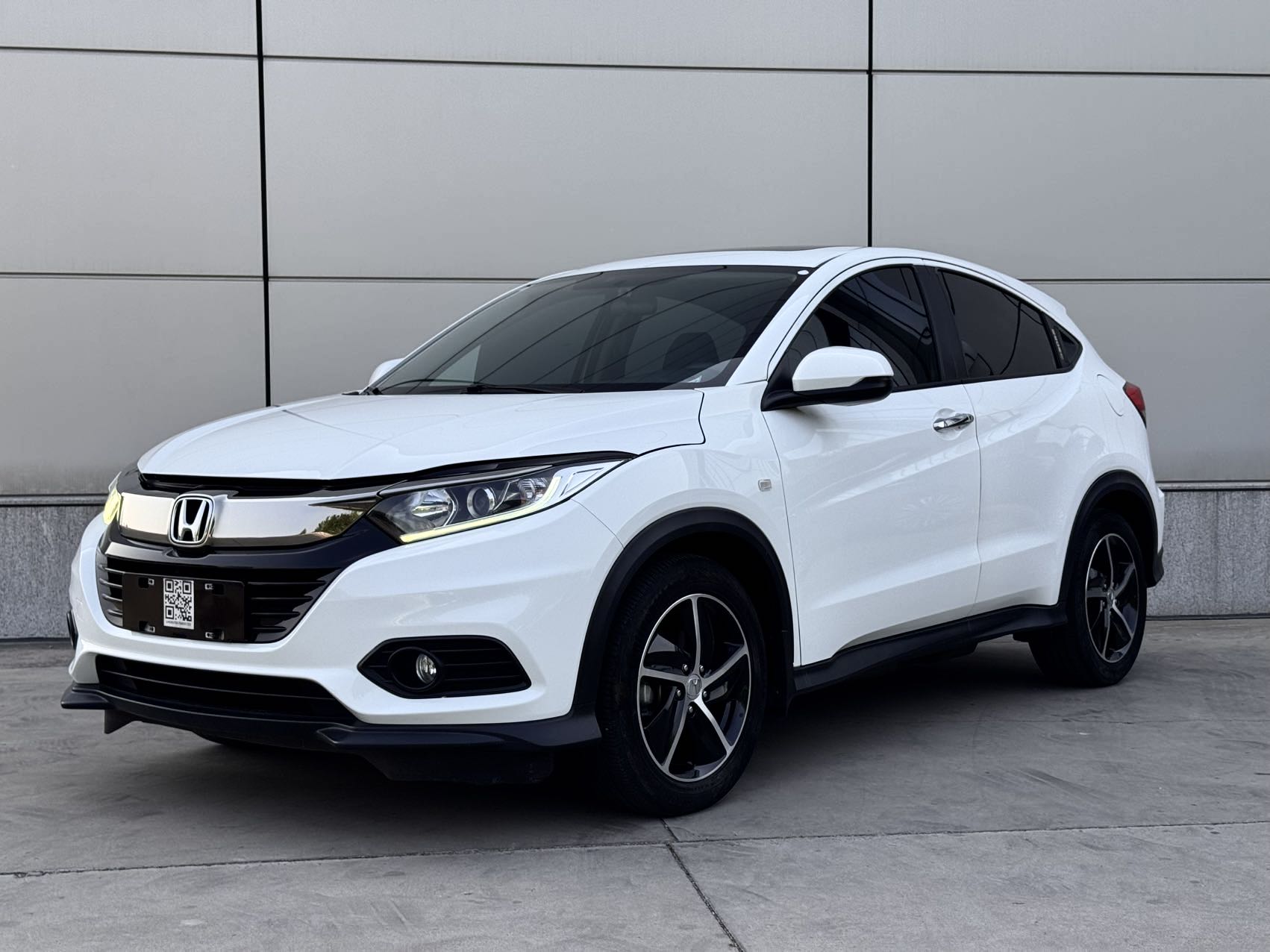 Honda Vezel 2022 1.5L CVT Elite Smart Enjoy Edition