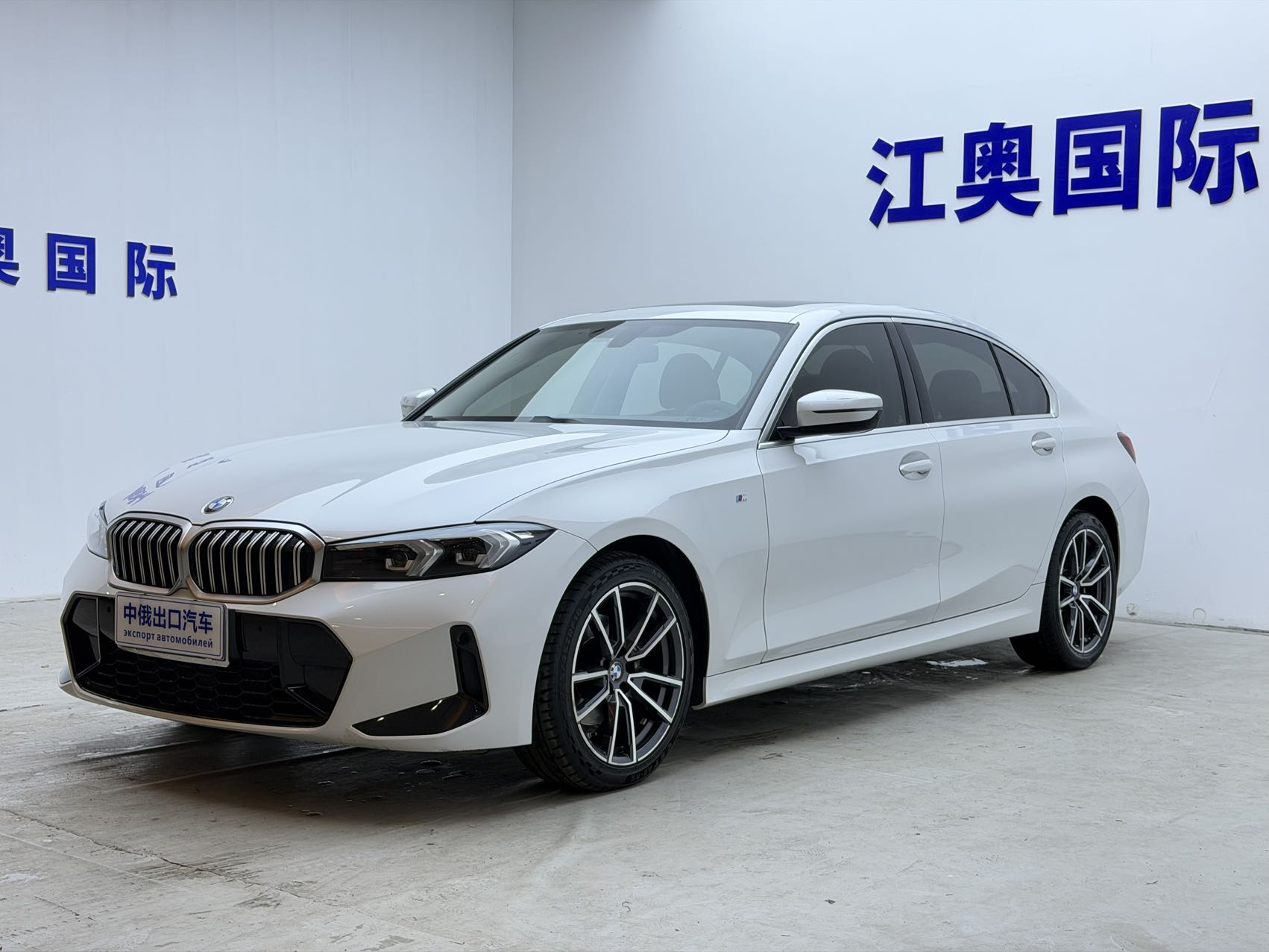 Модель 2023 года, комплектация M Sport для 320Li