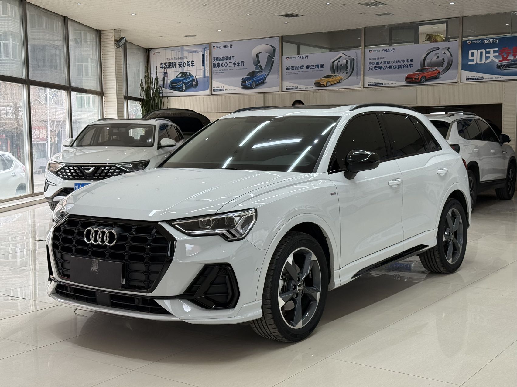 Audi Q3 2023 года, комплектация 35 TFSI, стиль S line